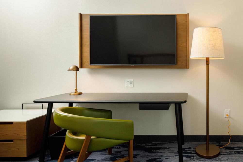 Executive King Suite interior
